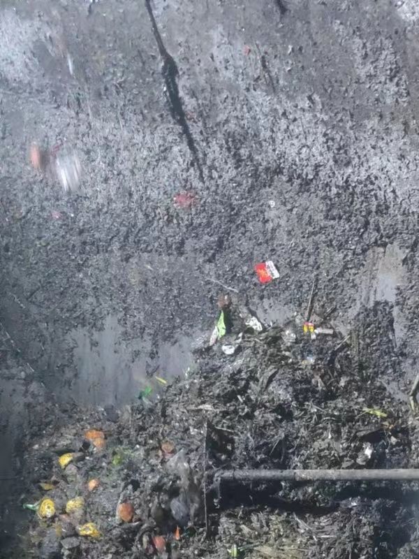 镜湖污水池清理
